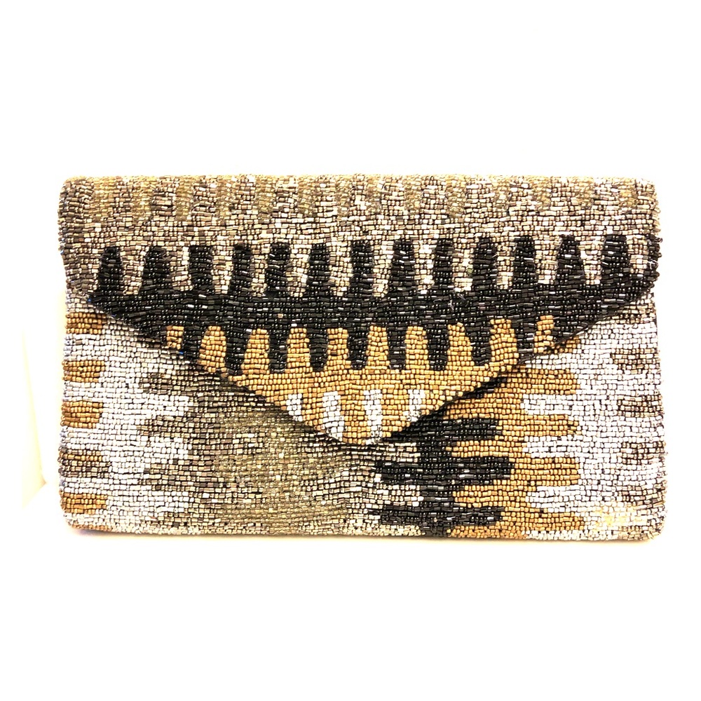 Anthro Clutch